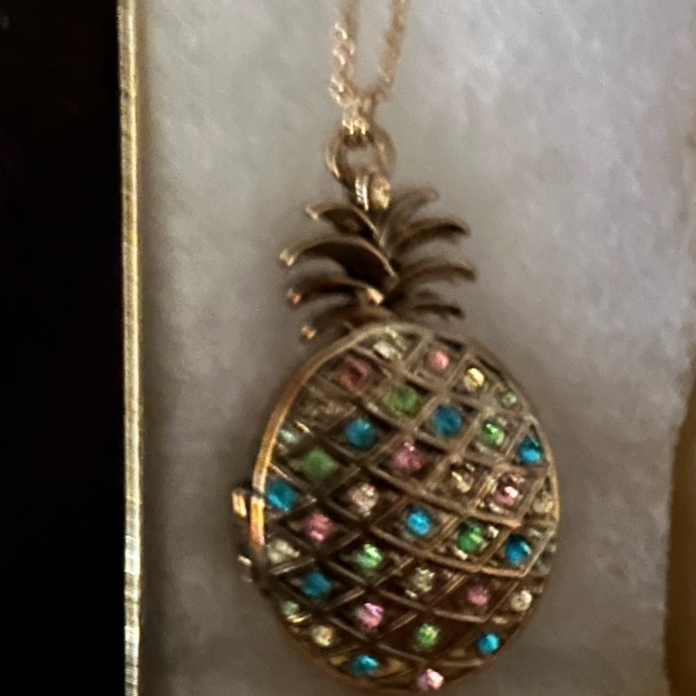 Pineapple locket necklace